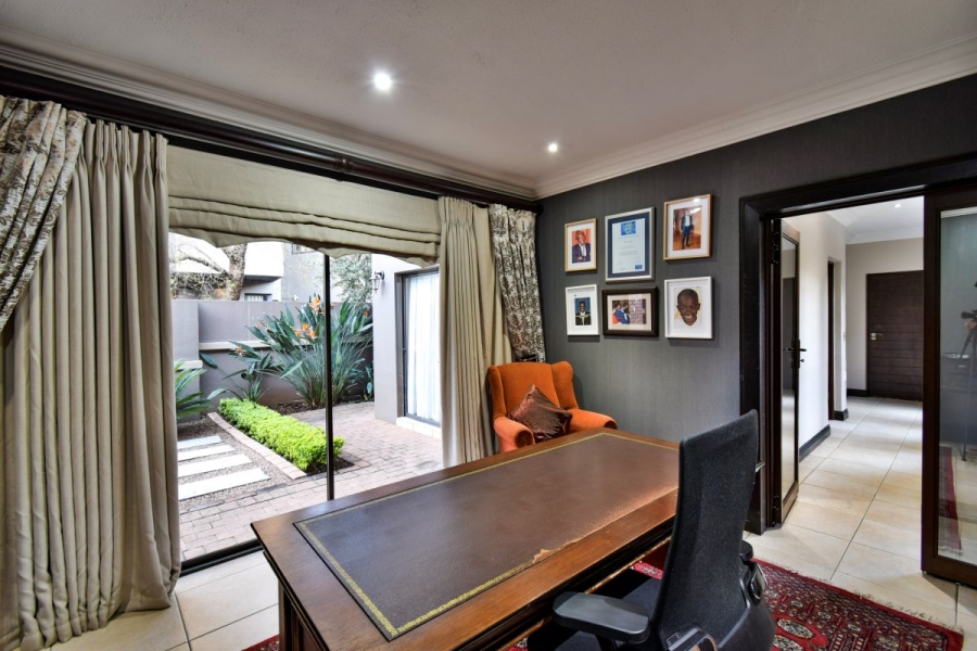 7 Bedroom Property for Sale in Midstream Estate Gauteng