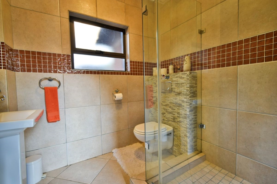 7 Bedroom Property for Sale in Midstream Estate Gauteng
