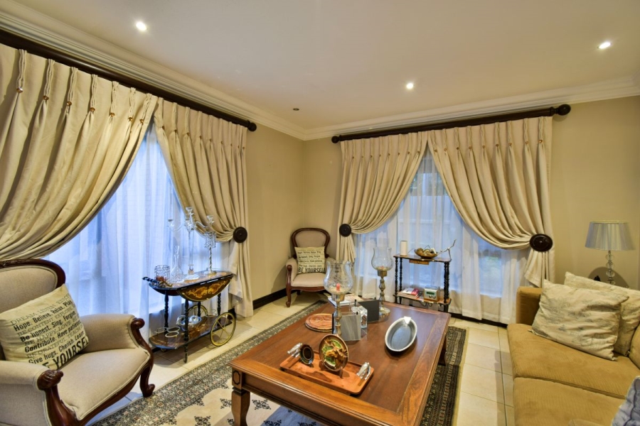 7 Bedroom Property for Sale in Midstream Estate Gauteng