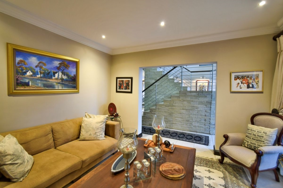 7 Bedroom Property for Sale in Midstream Estate Gauteng