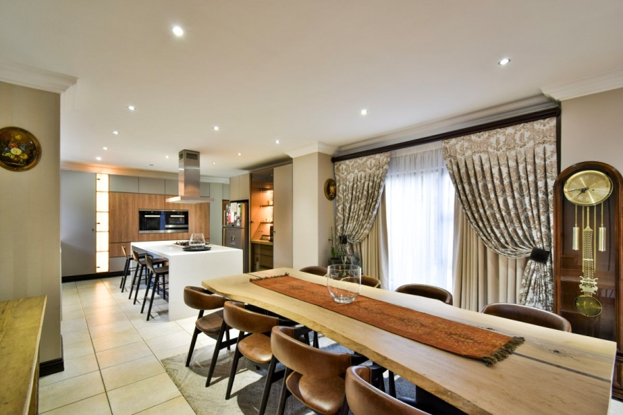 7 Bedroom Property for Sale in Midstream Estate Gauteng