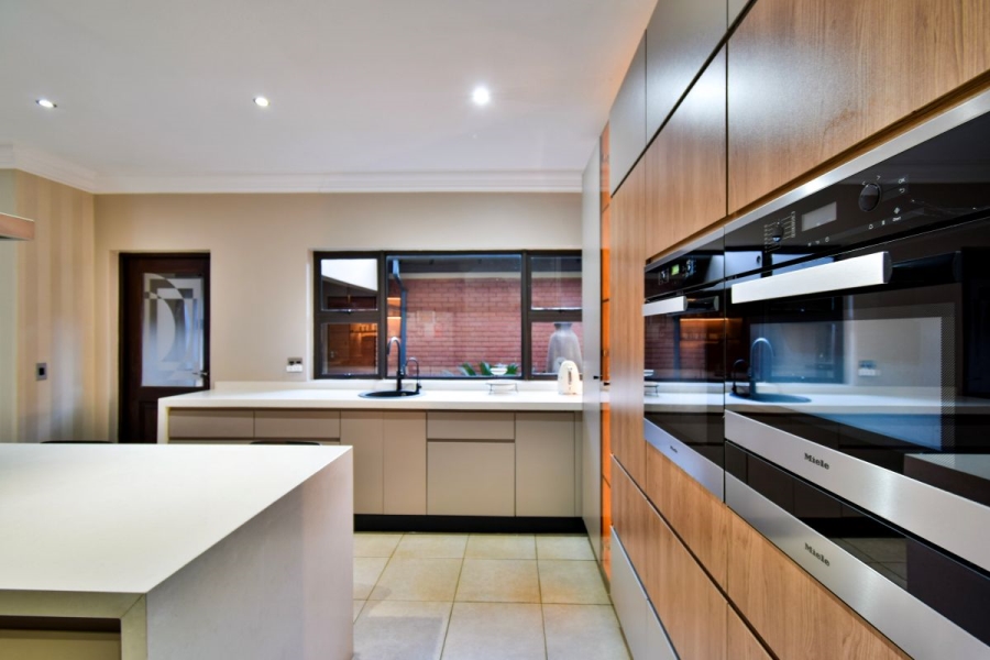 7 Bedroom Property for Sale in Midstream Estate Gauteng