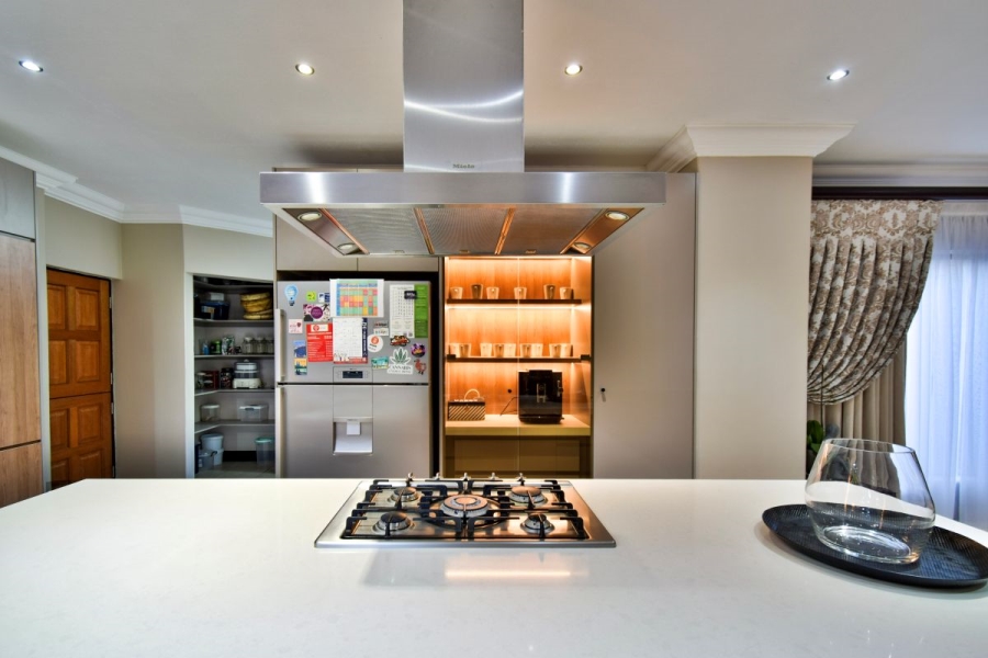 7 Bedroom Property for Sale in Midstream Estate Gauteng