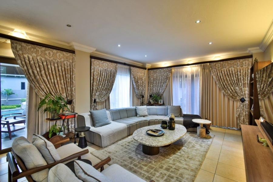 7 Bedroom Property for Sale in Midstream Estate Gauteng