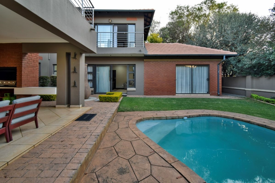 7 Bedroom Property for Sale in Midstream Estate Gauteng
