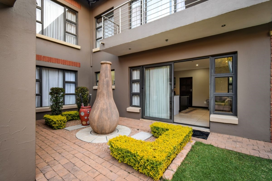 7 Bedroom Property for Sale in Midstream Estate Gauteng