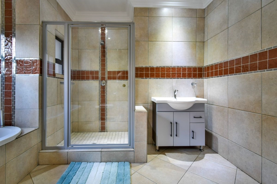 7 Bedroom Property for Sale in Midstream Estate Gauteng