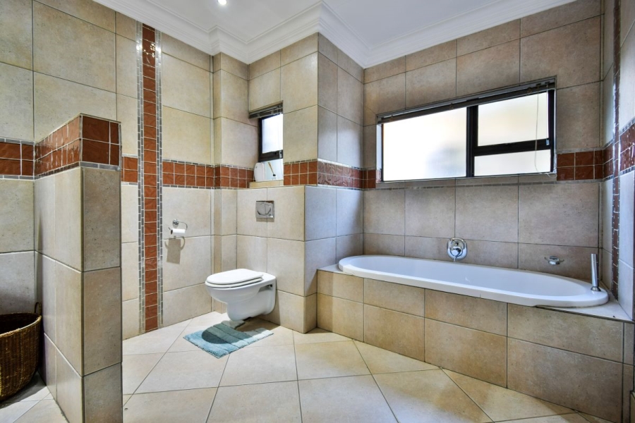 7 Bedroom Property for Sale in Midstream Estate Gauteng