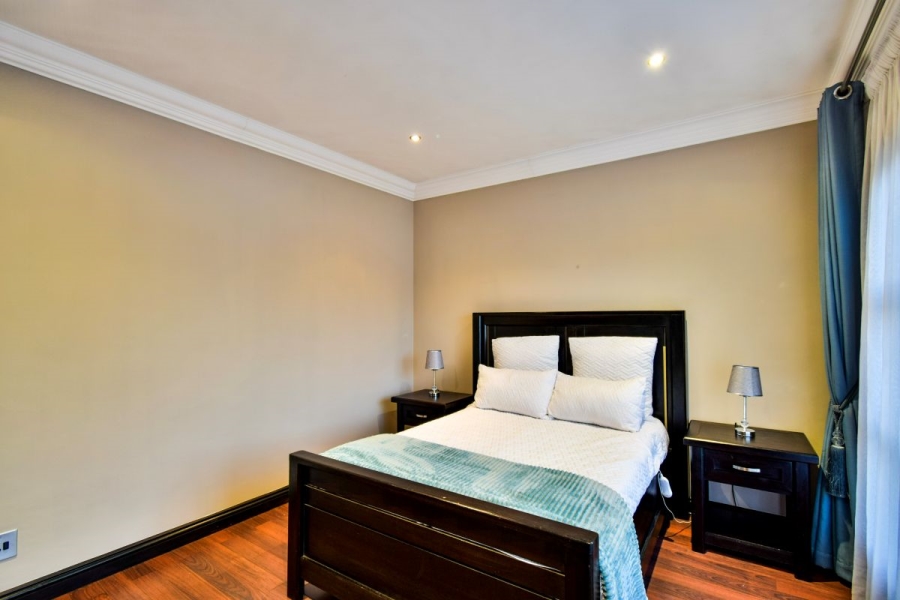 7 Bedroom Property for Sale in Midstream Estate Gauteng