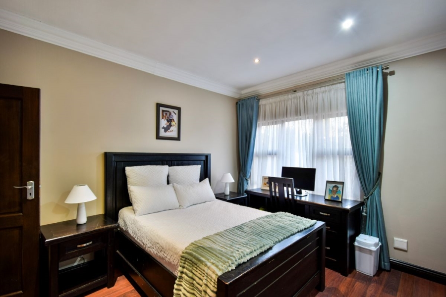 7 Bedroom Property for Sale in Midstream Estate Gauteng