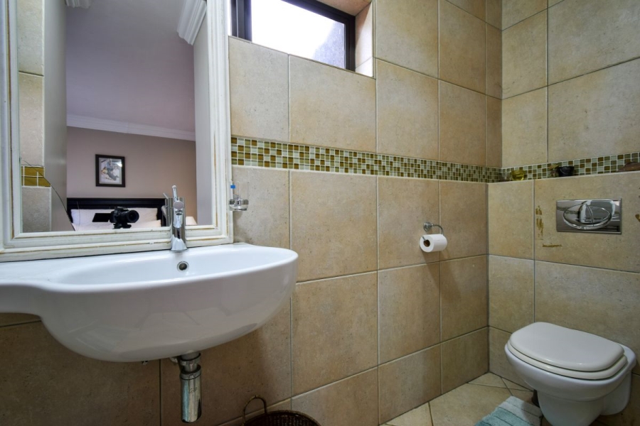 7 Bedroom Property for Sale in Midstream Estate Gauteng