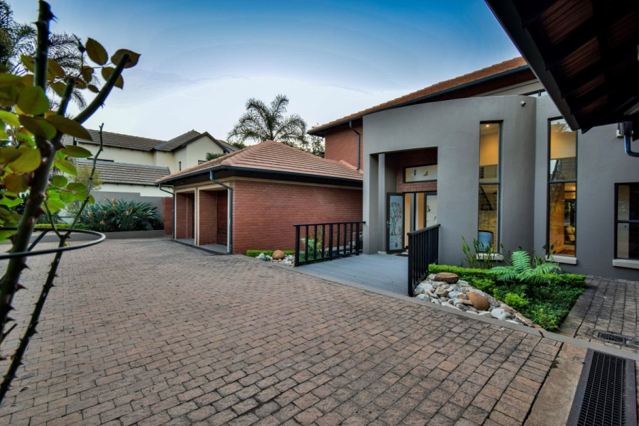 7 Bedroom Property for Sale in Midstream Estate Gauteng