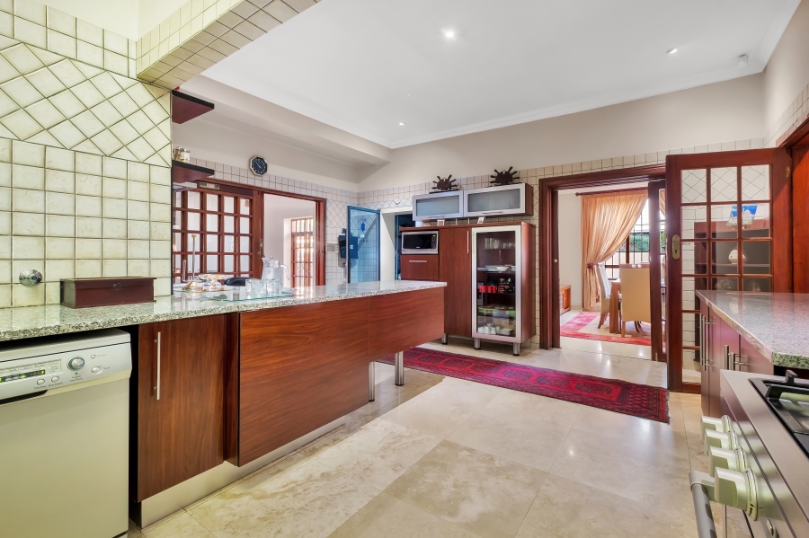 5 Bedroom Property for Sale in Greenside Gauteng