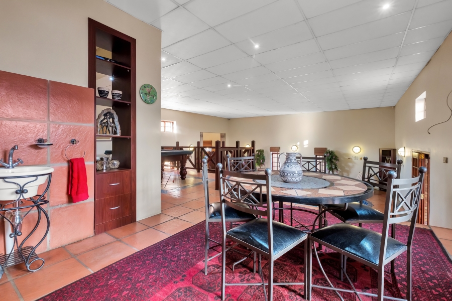 5 Bedroom Property for Sale in Greenside Gauteng