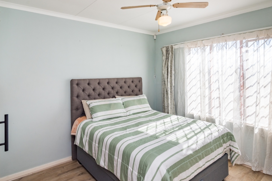 3 Bedroom Property for Sale in Radiokop Gauteng