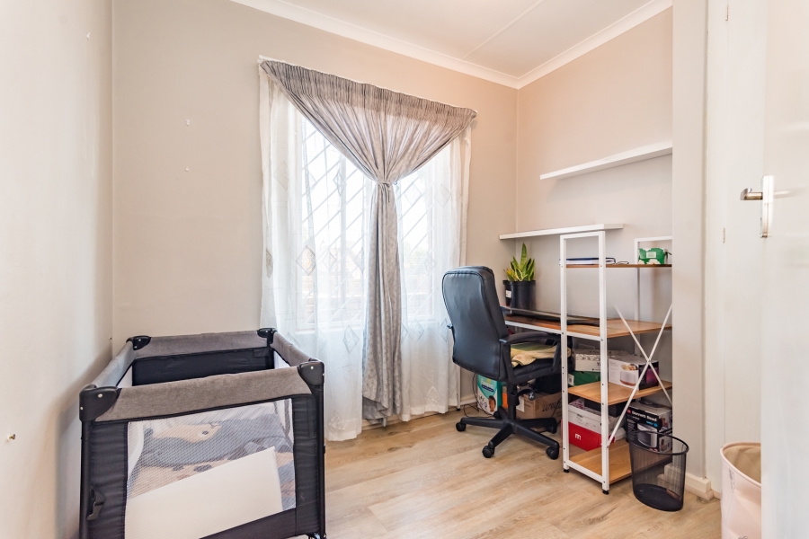 3 Bedroom Property for Sale in Radiokop Gauteng