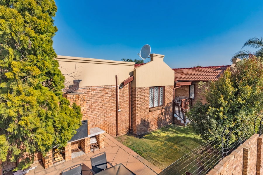 3 Bedroom Property for Sale in Radiokop Gauteng