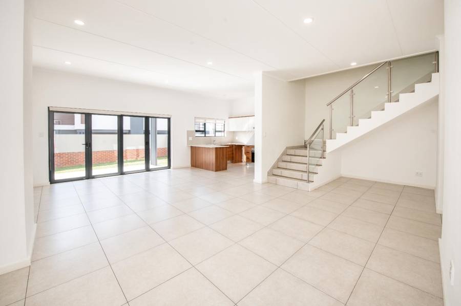 4 Bedroom Property for Sale in Sunninghill Gauteng