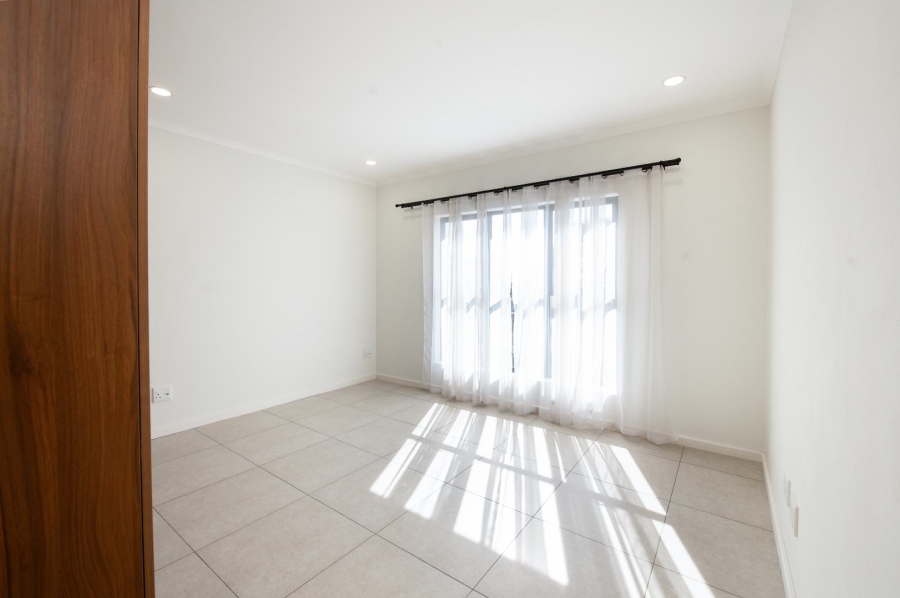 4 Bedroom Property for Sale in Sunninghill Gauteng
