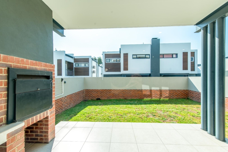 4 Bedroom Property for Sale in Sunninghill Gauteng