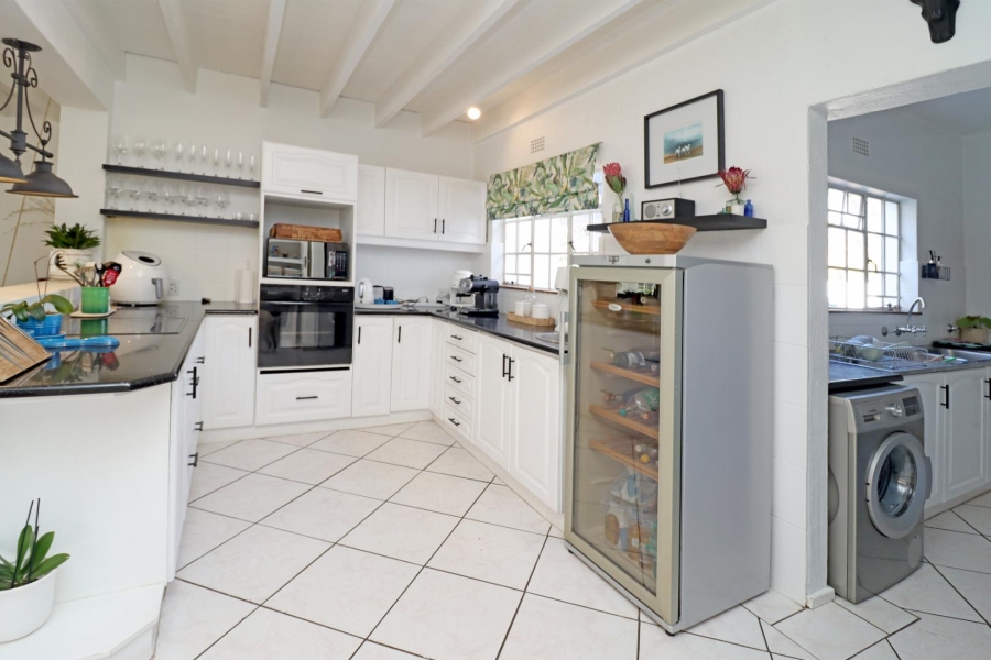 6 Bedroom Property for Sale in Paulshof Gauteng
