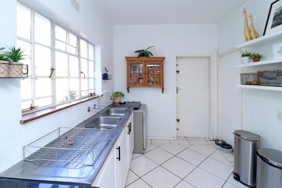 6 Bedroom Property for Sale in Paulshof Gauteng