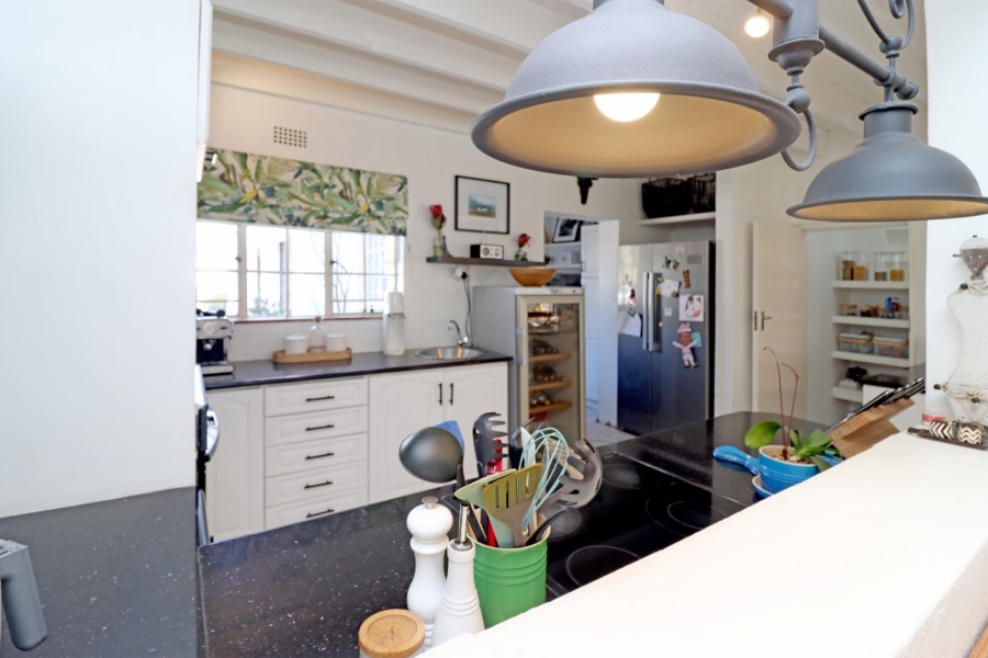 6 Bedroom Property for Sale in Paulshof Gauteng