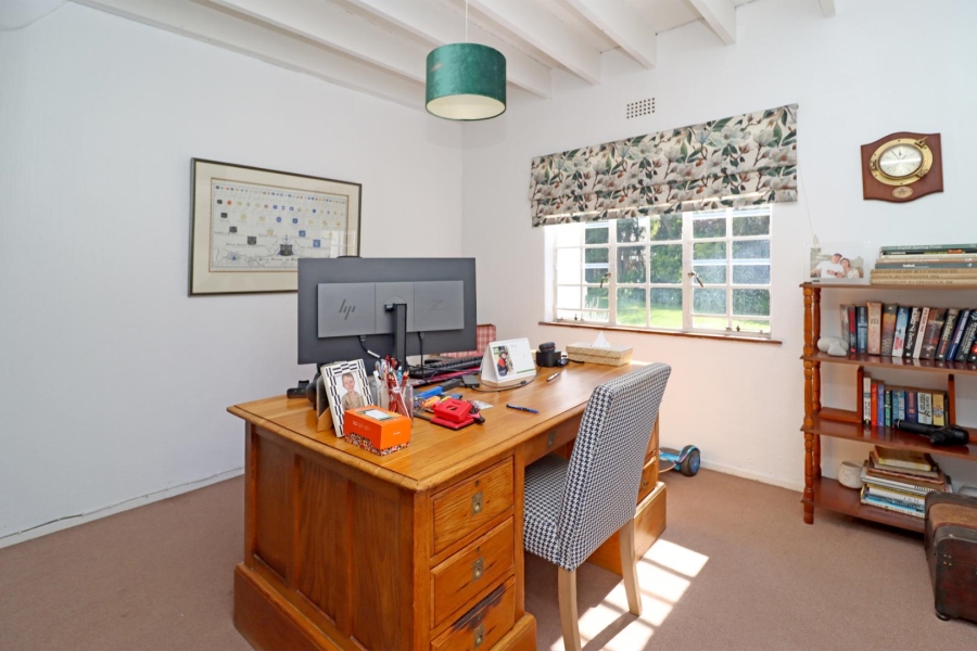 6 Bedroom Property for Sale in Paulshof Gauteng