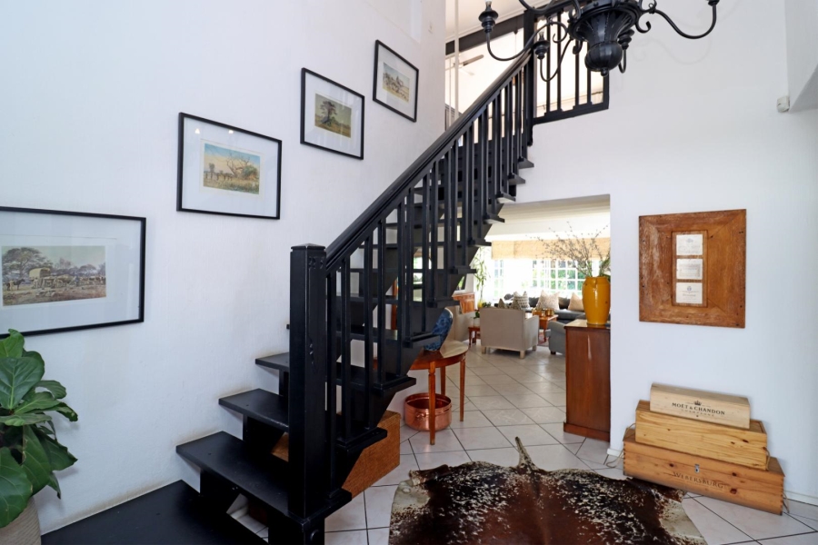 6 Bedroom Property for Sale in Paulshof Gauteng