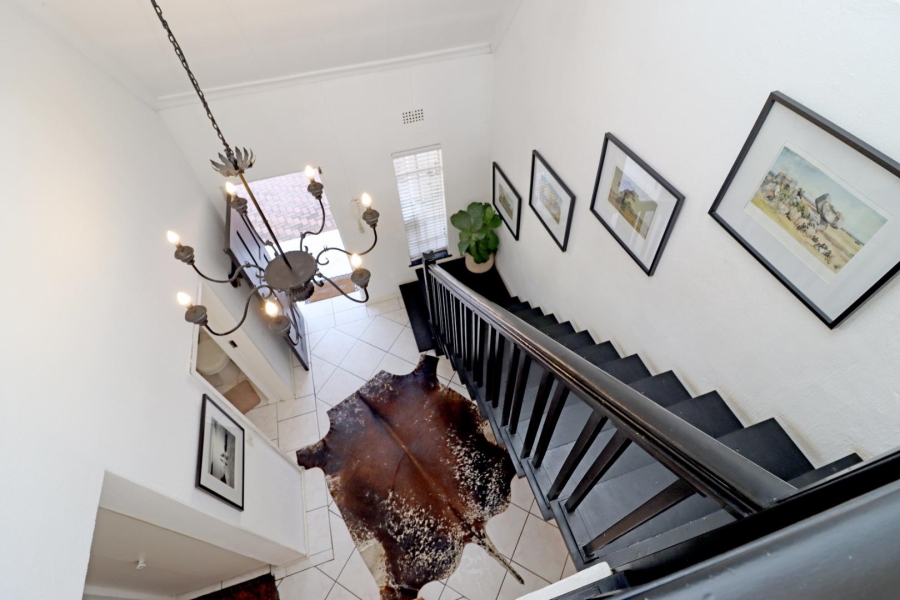 6 Bedroom Property for Sale in Paulshof Gauteng