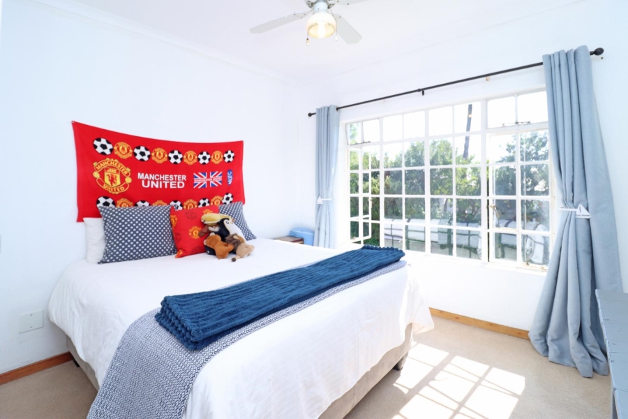 6 Bedroom Property for Sale in Paulshof Gauteng