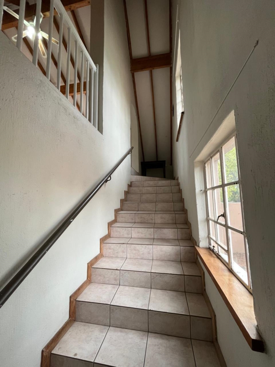 6 Bedroom Property for Sale in Paulshof Gauteng