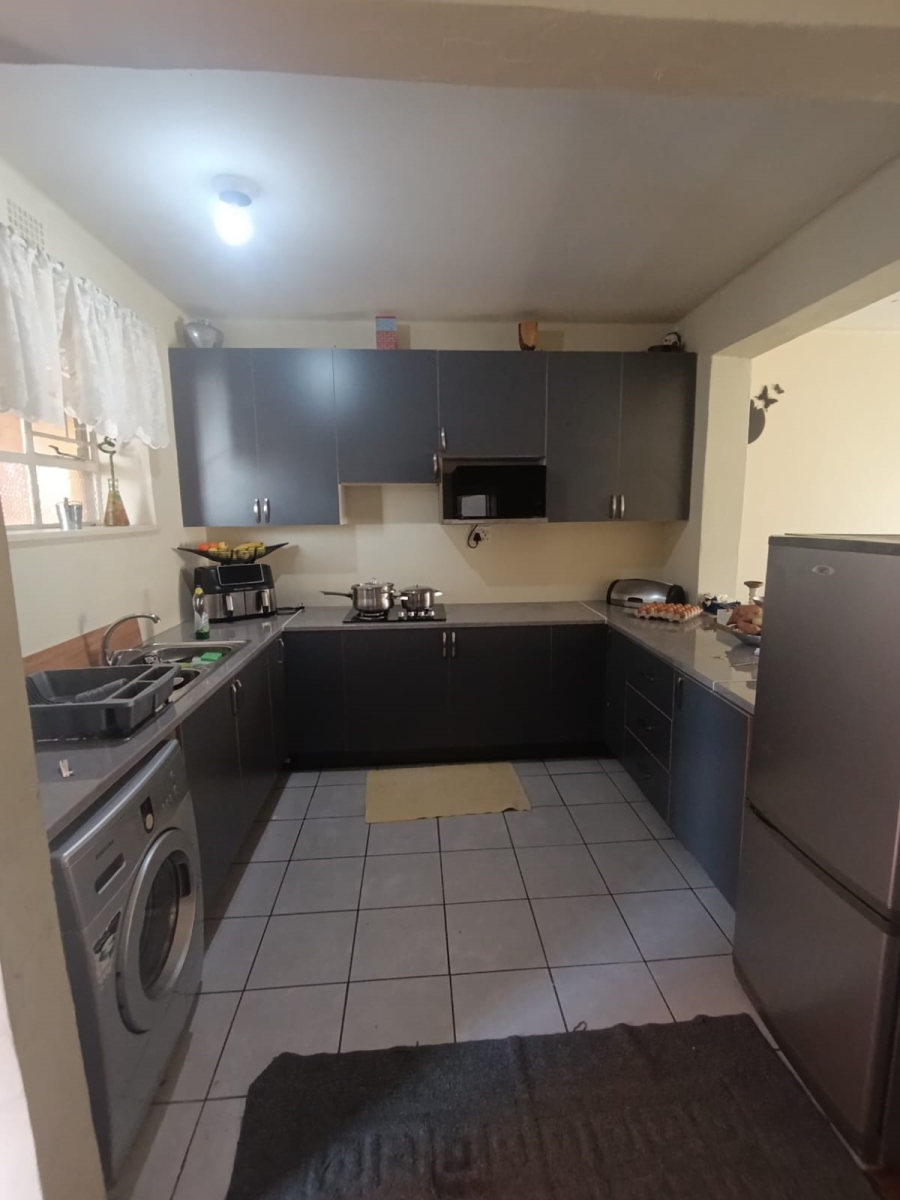 1 Bedroom Property for Sale in Lambton Gauteng