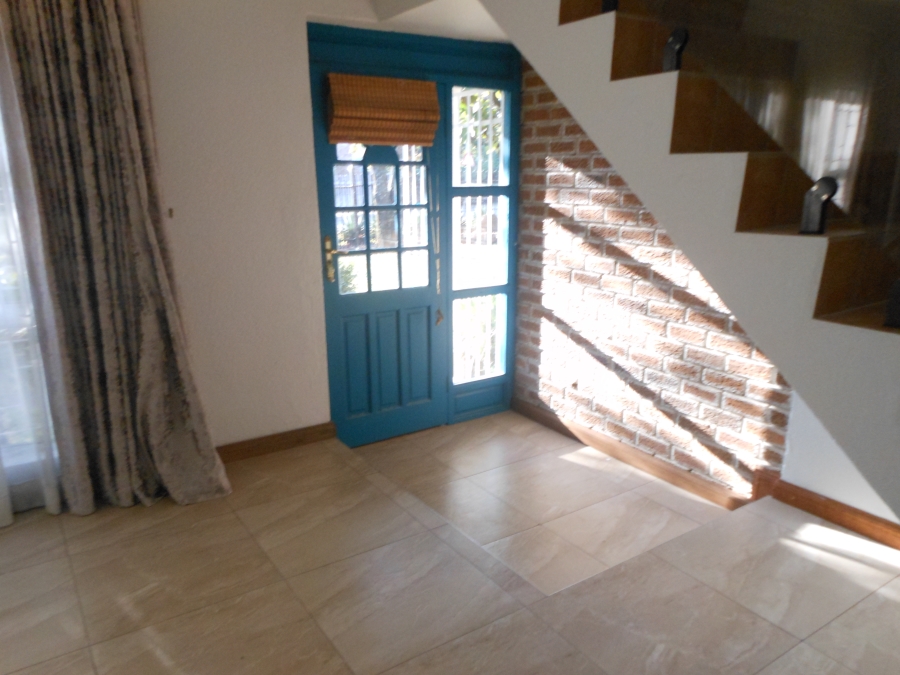 4 Bedroom Property for Sale in Wierda Park Gauteng