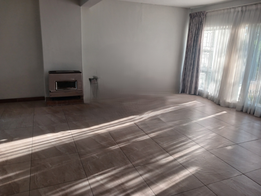 4 Bedroom Property for Sale in Wierda Park Gauteng