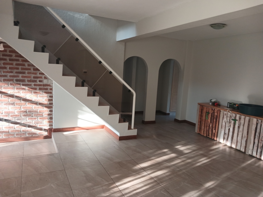 4 Bedroom Property for Sale in Wierda Park Gauteng