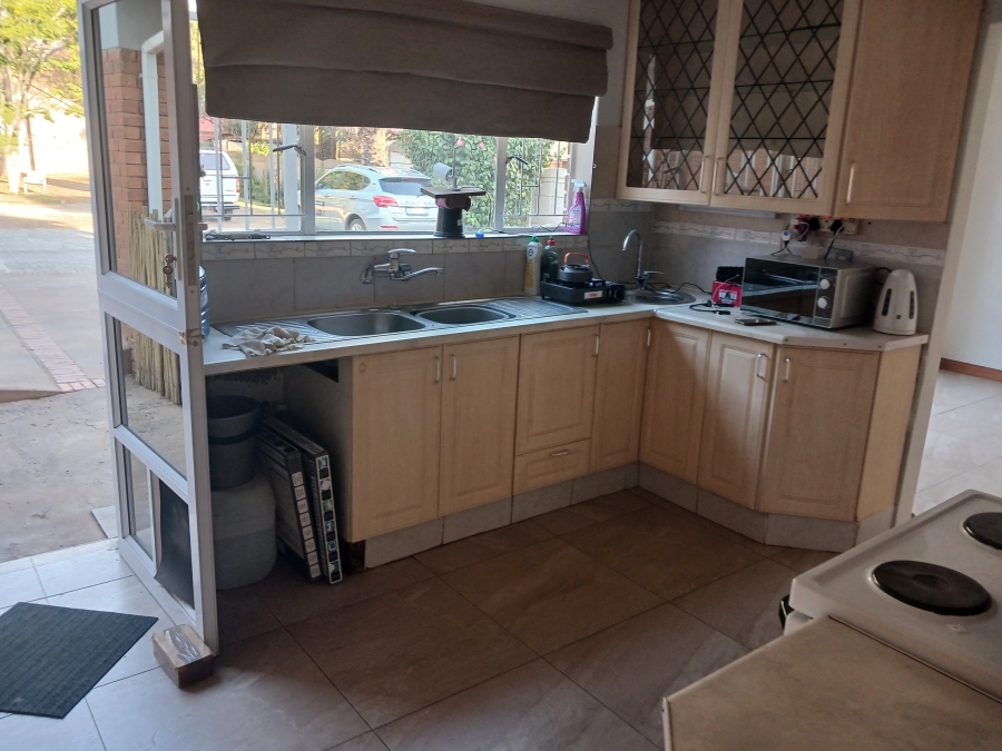 4 Bedroom Property for Sale in Wierda Park Gauteng