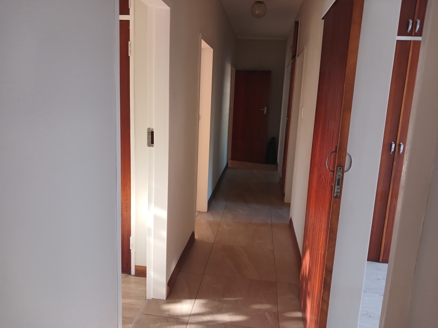 4 Bedroom Property for Sale in Wierda Park Gauteng