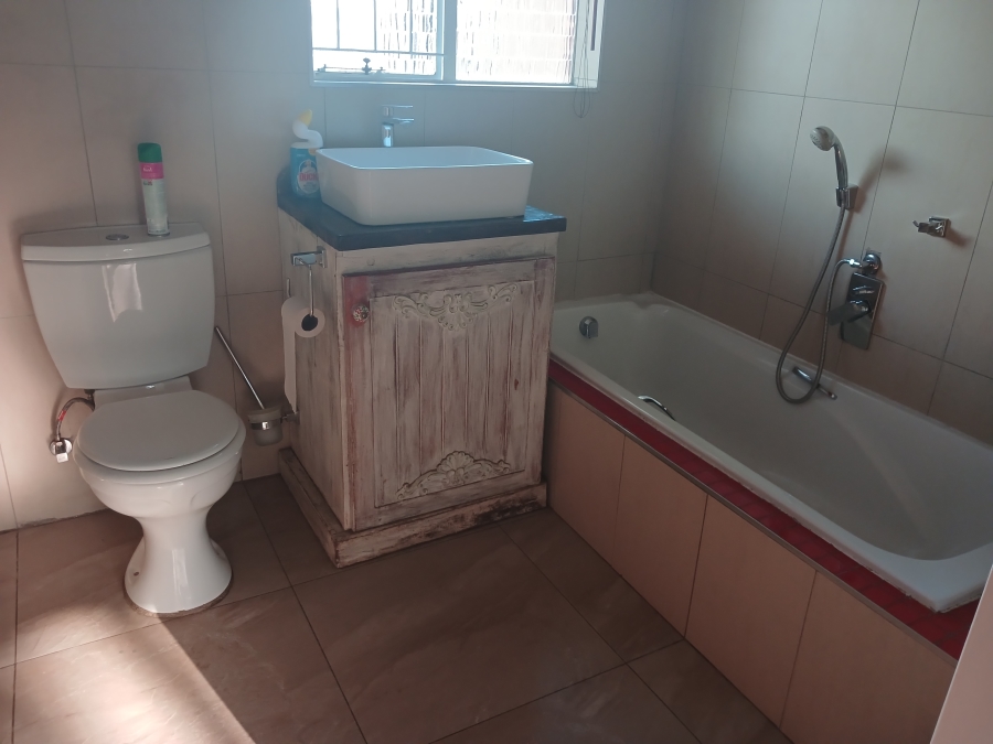 4 Bedroom Property for Sale in Wierda Park Gauteng