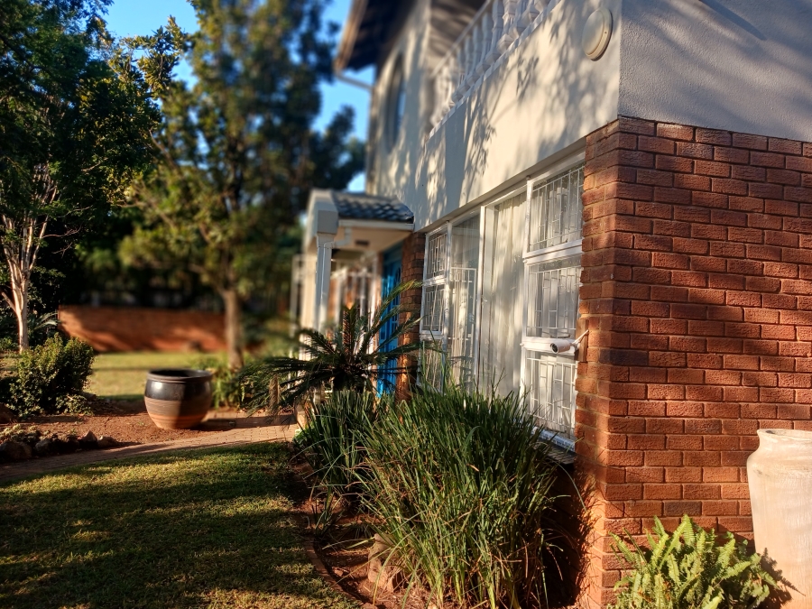 4 Bedroom Property for Sale in Wierda Park Gauteng
