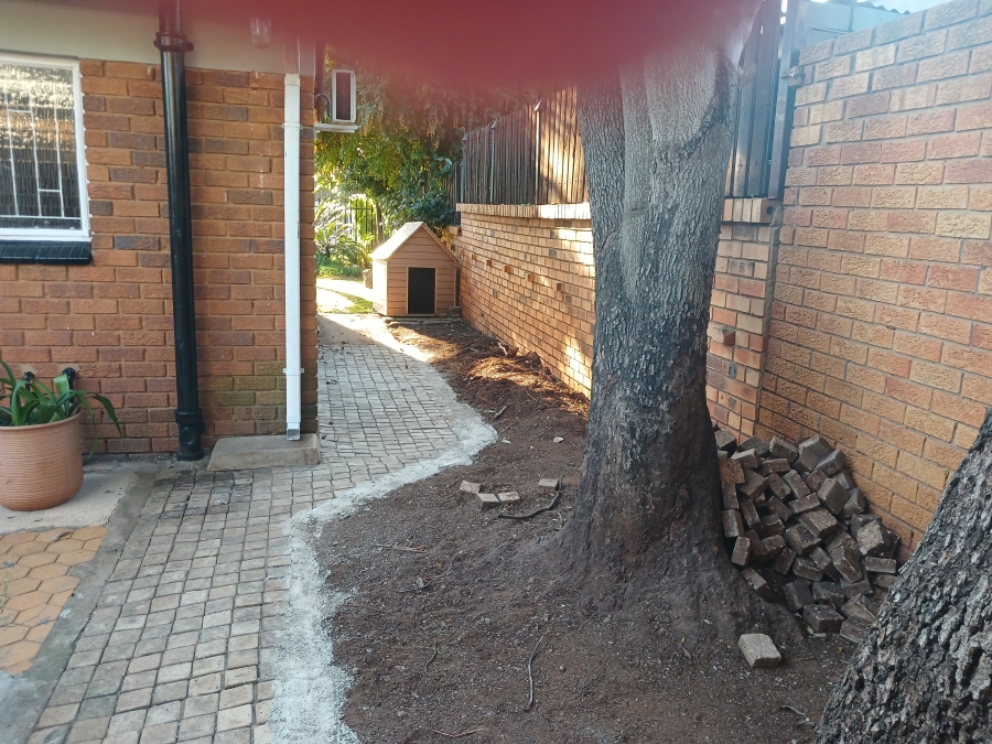 4 Bedroom Property for Sale in Wierda Park Gauteng