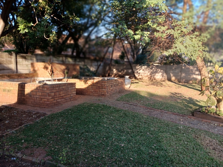 4 Bedroom Property for Sale in Wierda Park Gauteng