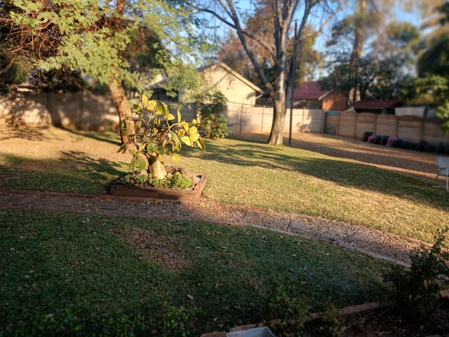4 Bedroom Property for Sale in Wierda Park Gauteng