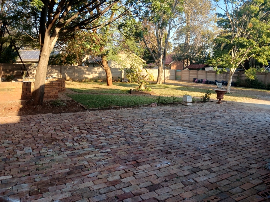 4 Bedroom Property for Sale in Wierda Park Gauteng