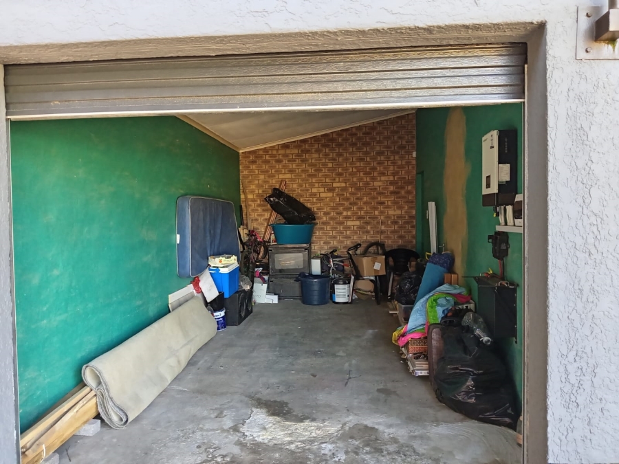 3 Bedroom Property for Sale in Witpoortjie Gauteng