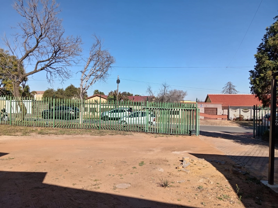 3 Bedroom Property for Sale in Witpoortjie Gauteng