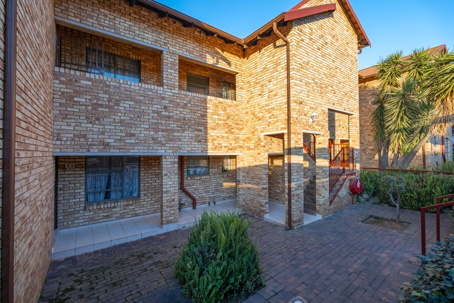 3 Bedroom Property for Sale in Roodekrans Gauteng