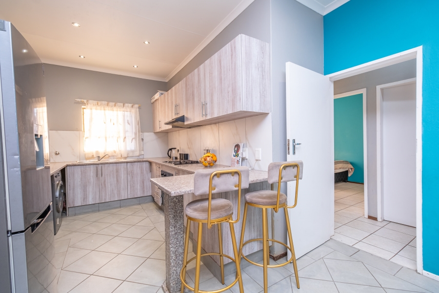 3 Bedroom Property for Sale in Roodekrans Gauteng