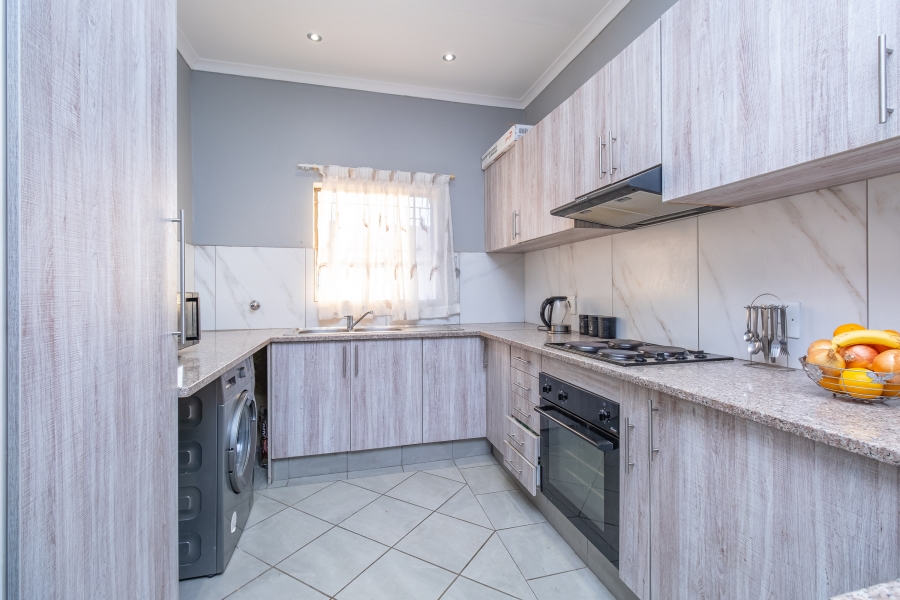 3 Bedroom Property for Sale in Roodekrans Gauteng