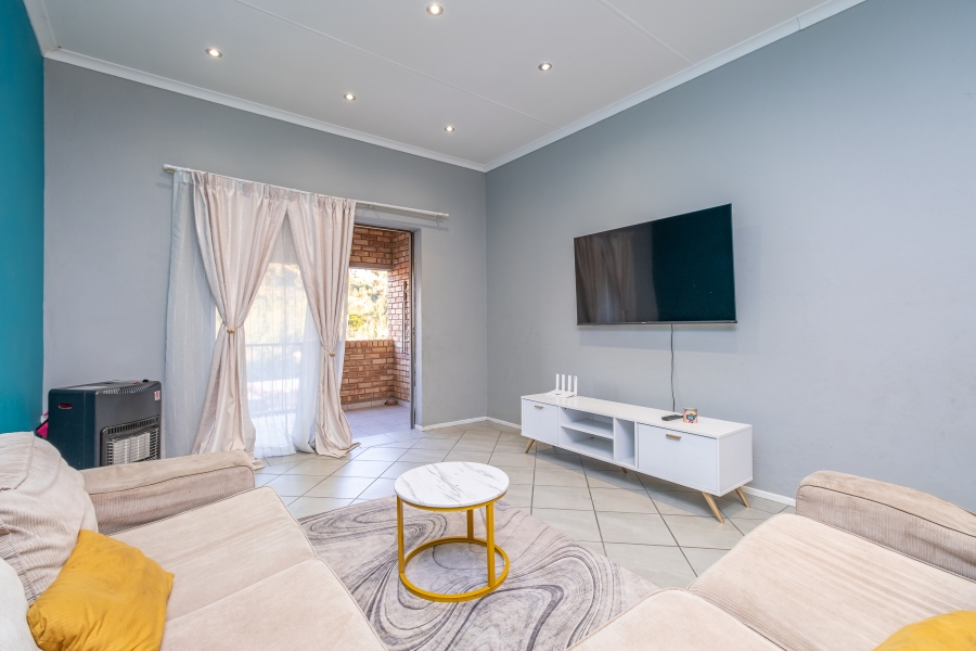 3 Bedroom Property for Sale in Roodekrans Gauteng